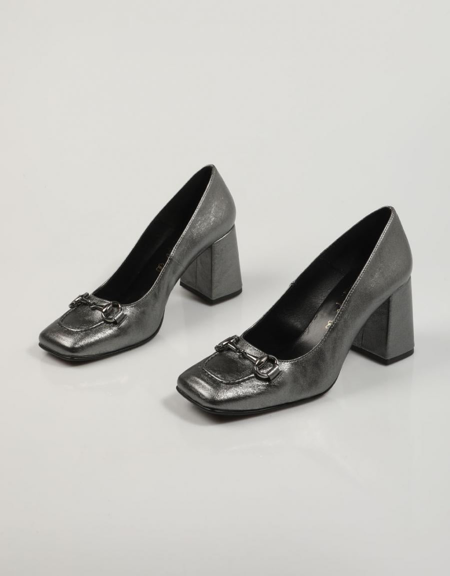 ZAPATOS VESTIR REBECCA HOPE 2334 en color Plata