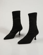 BOTINES REBECCA HOPE 2207 en color Negro