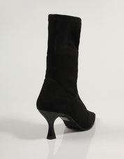 BOTINES REBECCA HOPE 2207 en color Negro