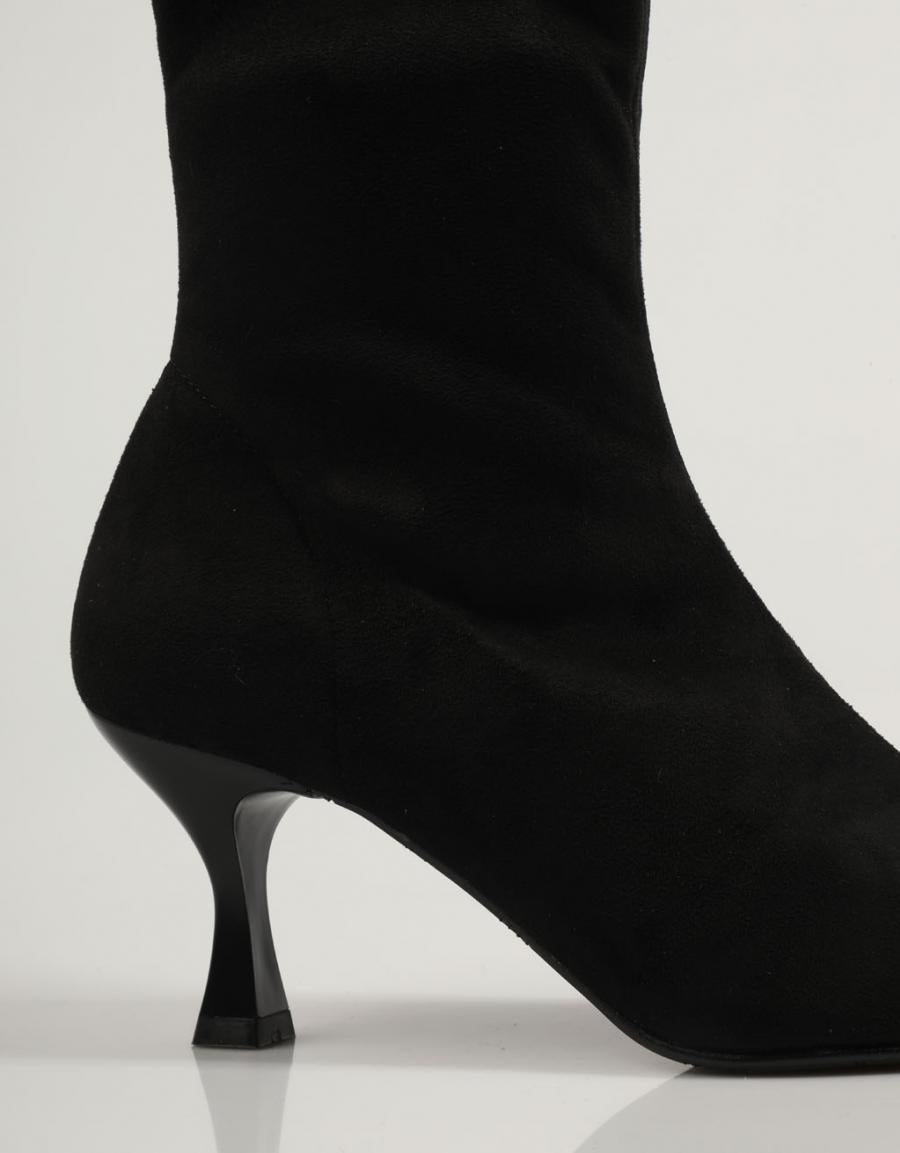 BOTINES REBECCA HOPE 2207 en color Negro