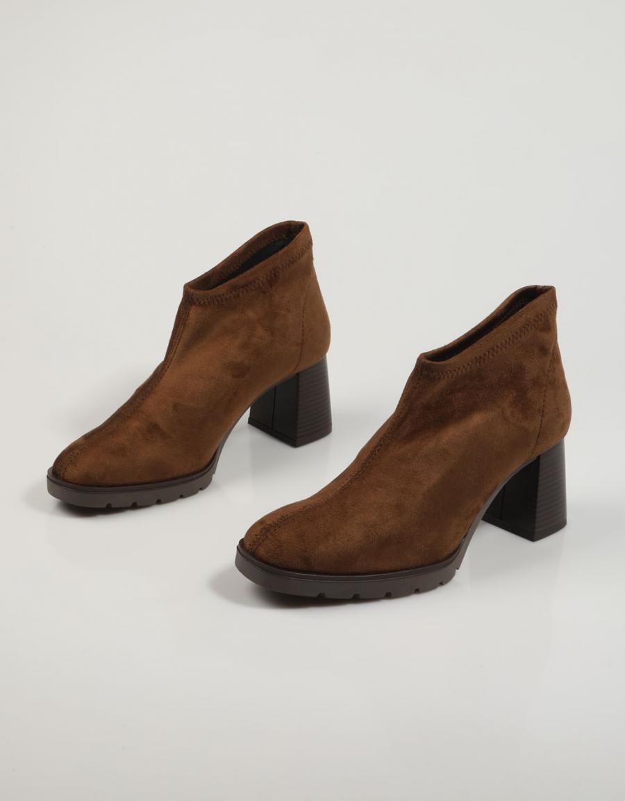 BOTINES REBECCA HOPE 1860M en color Cuero