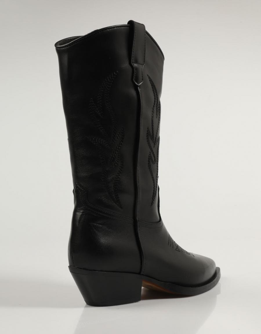 BOTAS ALPE 2084 17 en color Negro