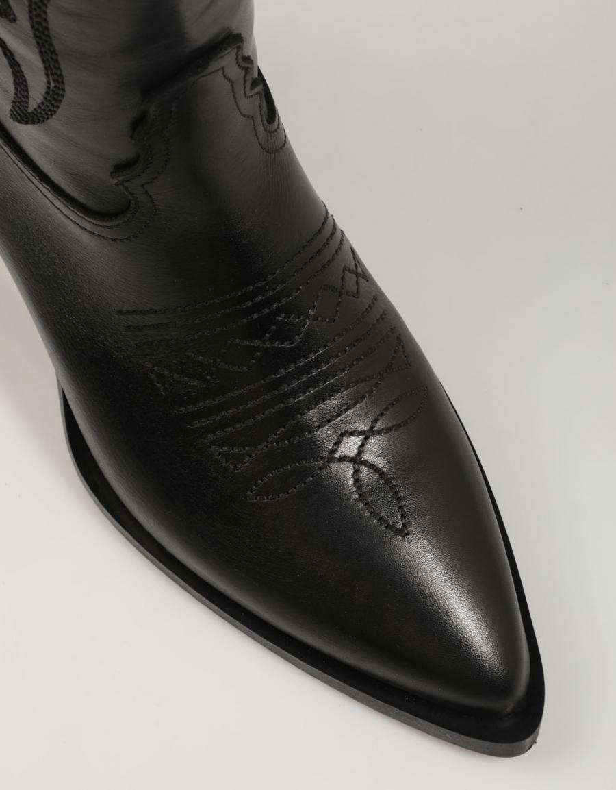 BOTAS ALPE 2084 17 en color Negro