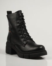 BOTINES REFRESH 170919 en color Negro