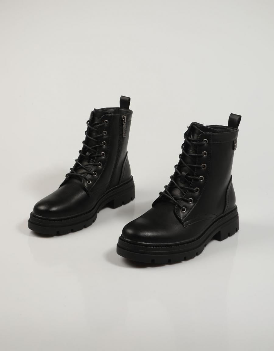 BOTINES REFRESH 171000 en color Negro