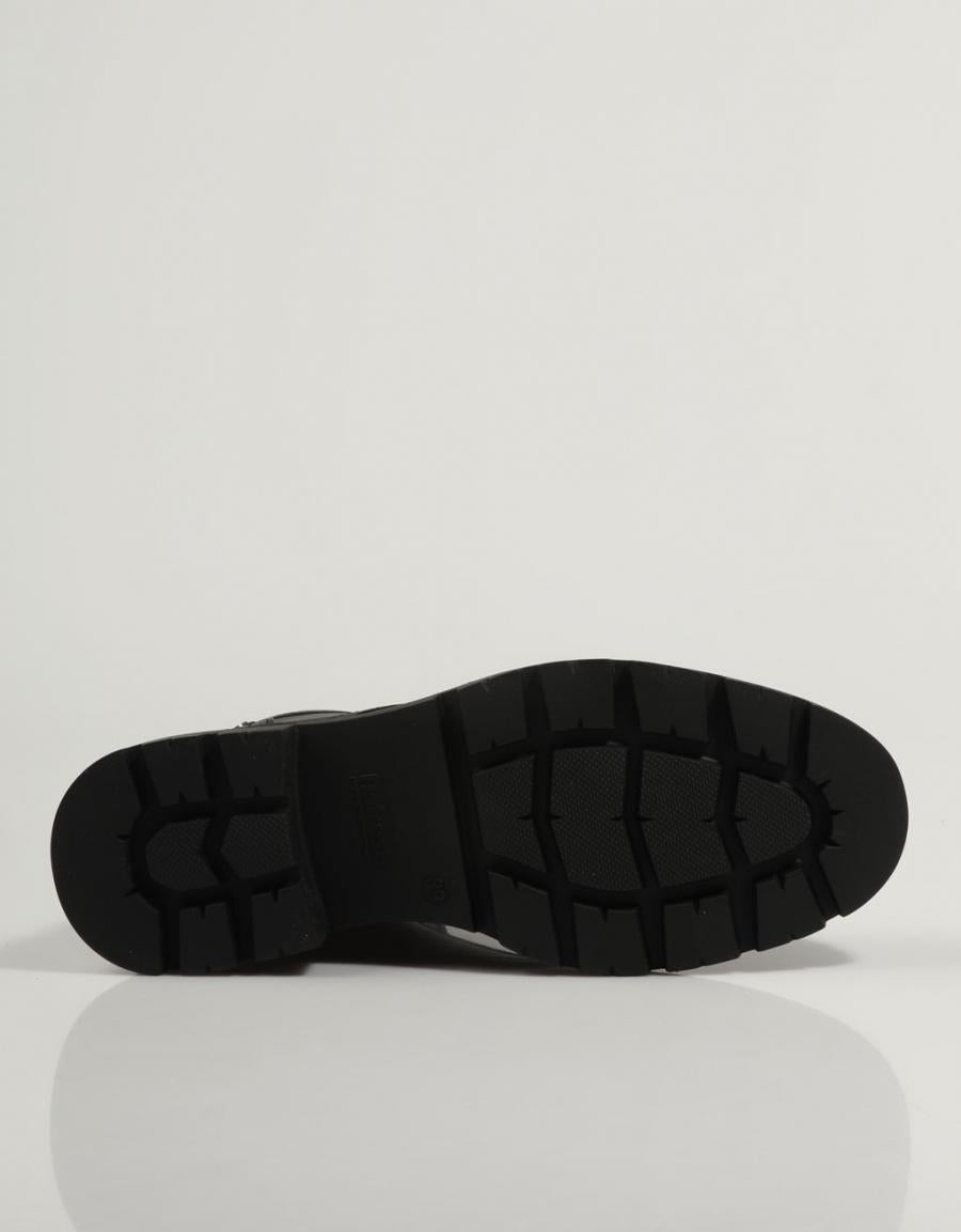 BOTINES REFRESH 171000 en color Negro