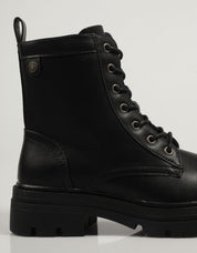 BOTINES REFRESH 171000 en color Negro