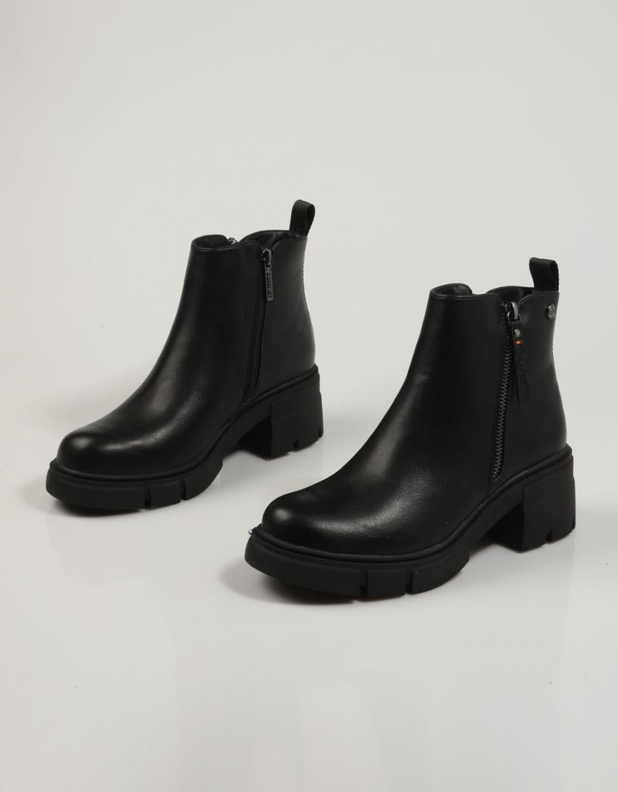 BOTINES REFRESH 171054 en color Negro