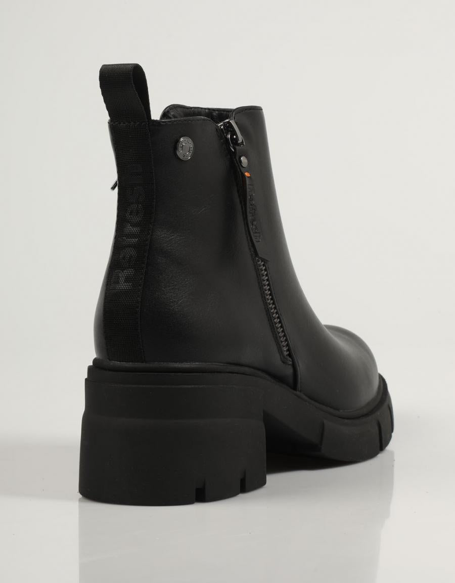 BOTINES REFRESH 171054 en color Negro