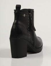 BOTINES REFRESH 171333 en color Negro