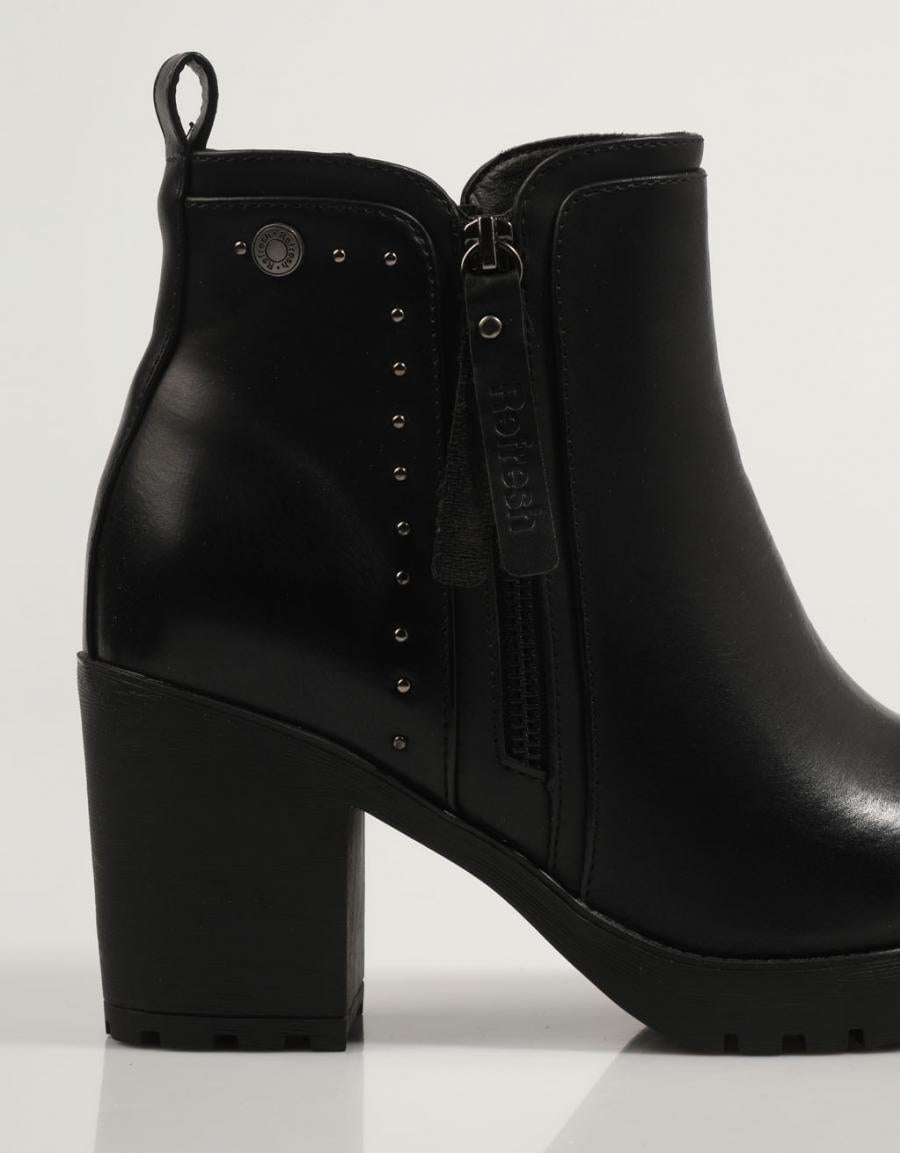 BOTINES REFRESH 171333 en color Negro