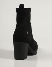 BOTINES REFRESH 171459 en color Negro