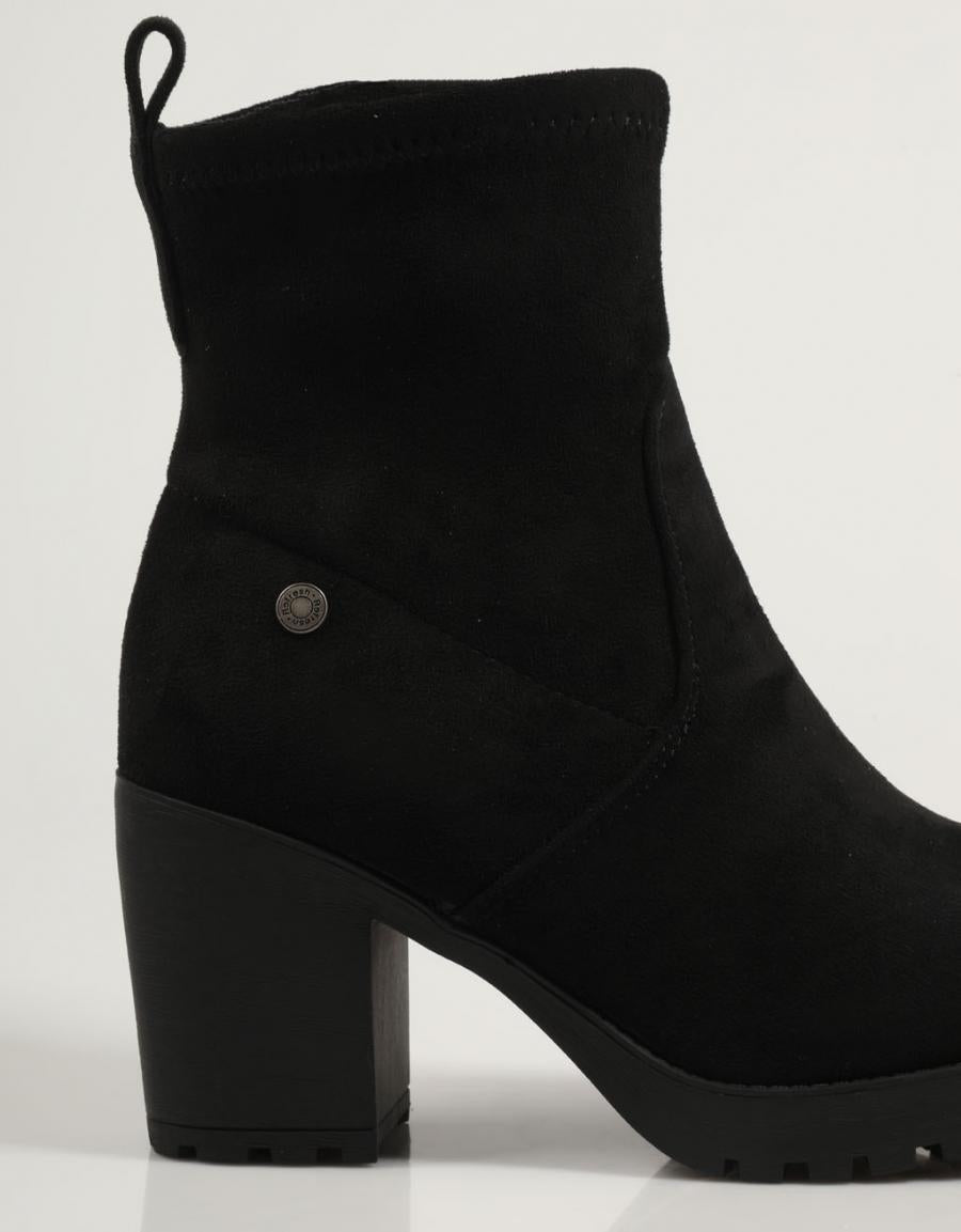 BOTINES REFRESH 171459 en color Negro