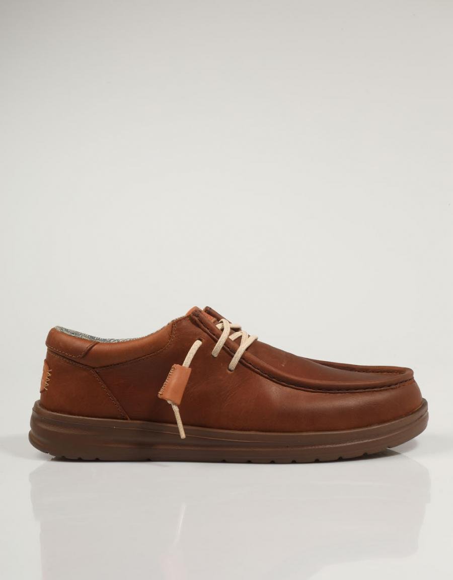 ZAPATOS SPORT DUDE WALLY en color Cuero