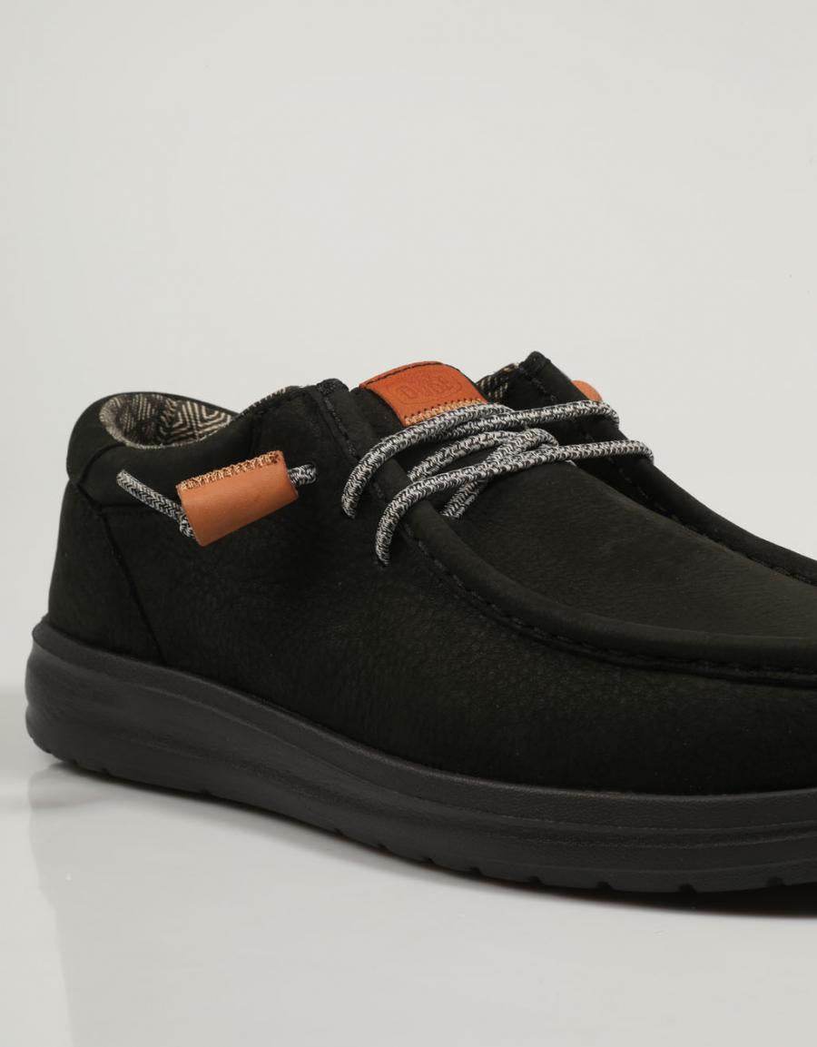 ZAPATOS SPORT DUDE WALLY en color Negro