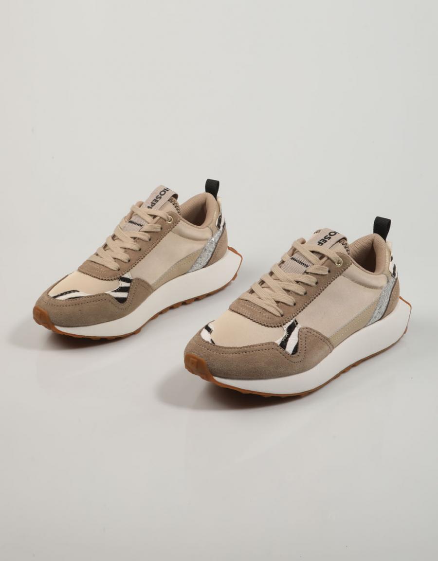 ZAPATILLAS GIOSEPPO NAESTVED en color Beige