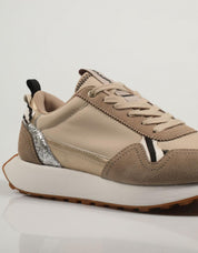 ZAPATILLAS GIOSEPPO NAESTVED en color Beige