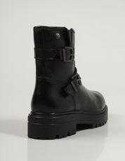 BOTINES TOP 3 23939 en color Negro