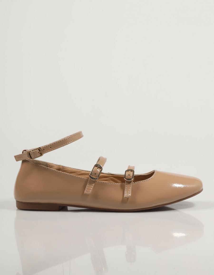 ZAPATOS SPORT TOP 3 23676 en color Beige