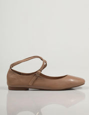 ZAPATOS SPORT TOP 3 23669 en color Beige