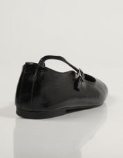 ZAPATOS SPORT TOP 3 23670 en color Negro