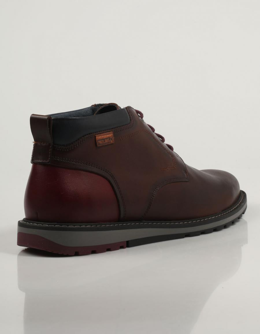 BOTINES PIKOLINOS BERNA M8J 8181C1 en color Marron