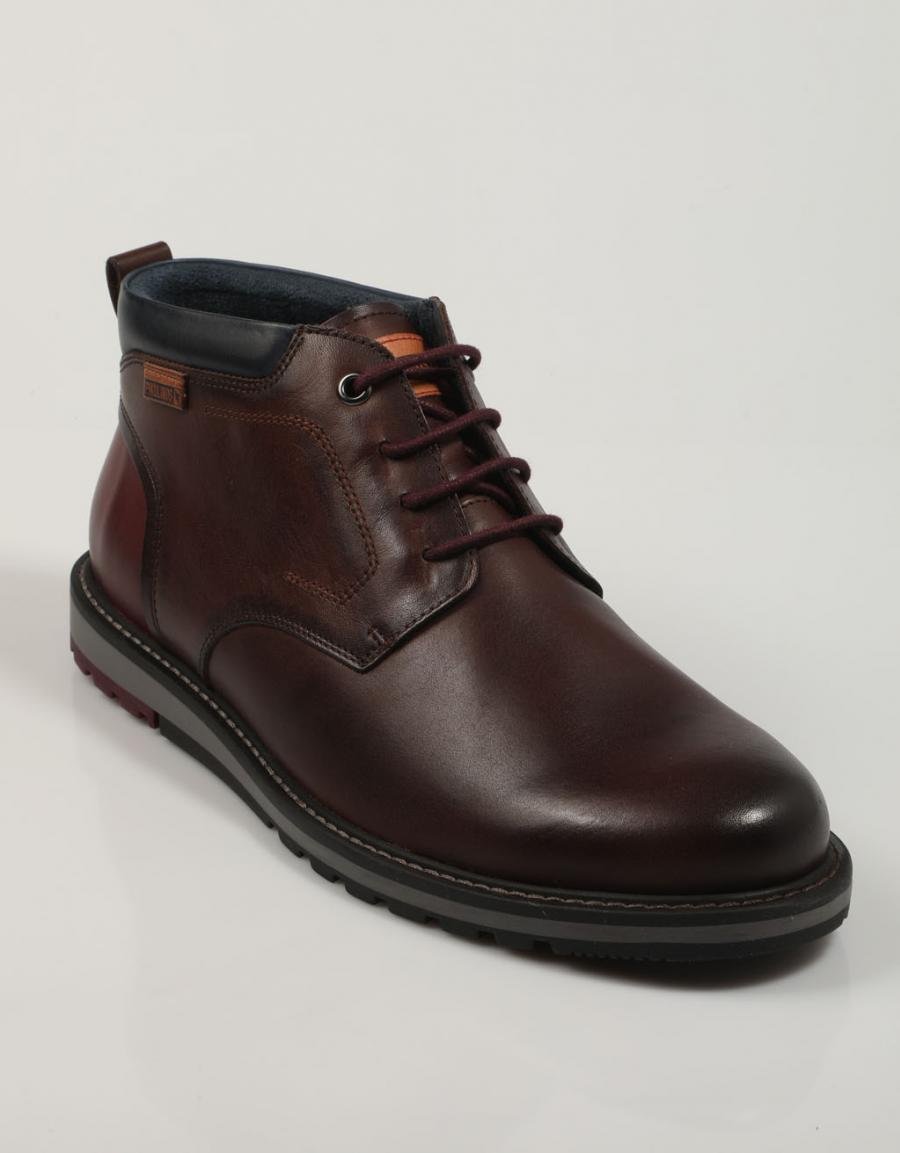BOTINES PIKOLINOS BERNA M8J 8181C1 en color Marron
