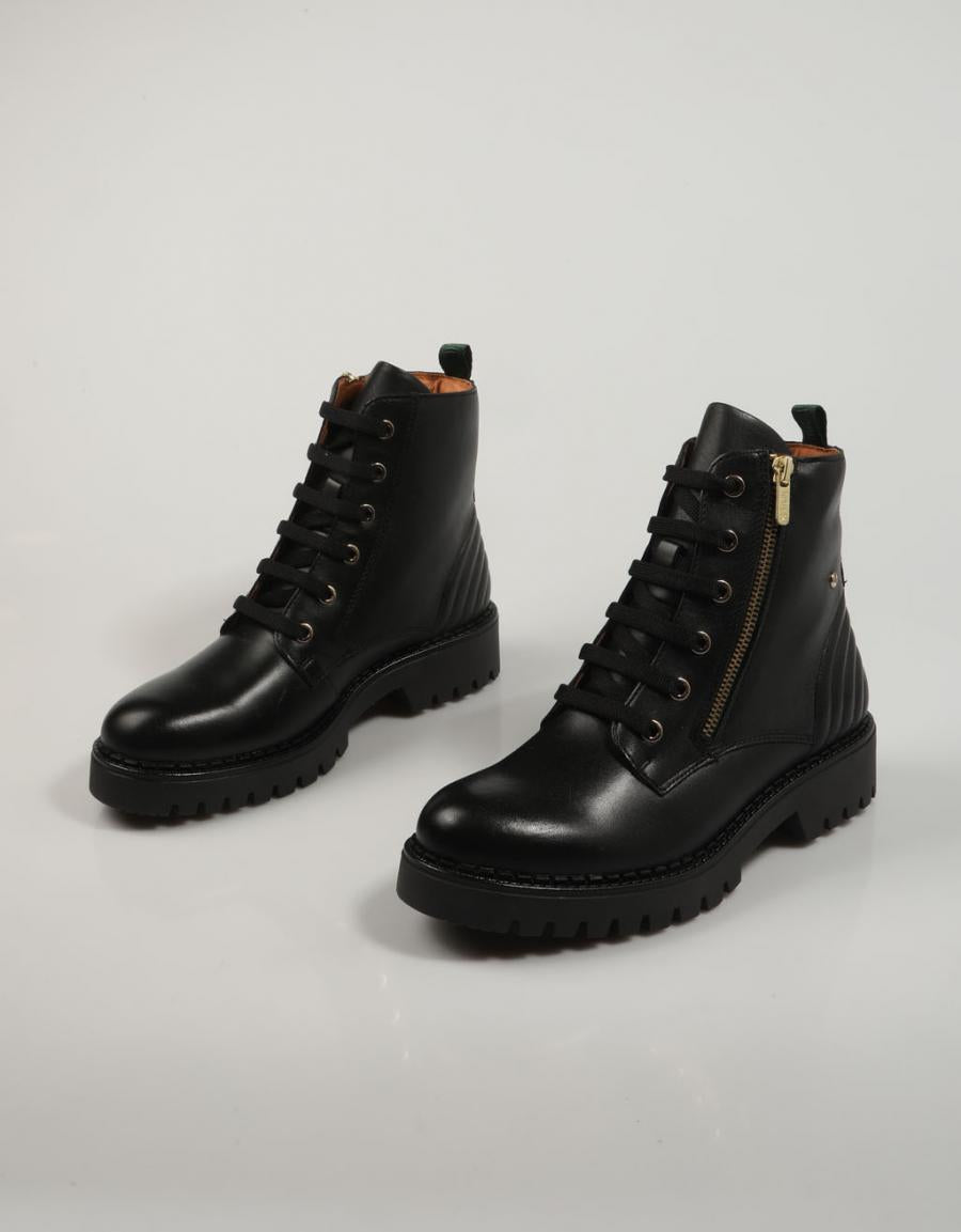 BOTINES PIKOLINOS AVILES W6P 8560 en color Negro