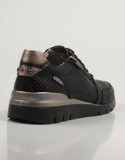 ZAPATILLAS PIKOLINOS CANTABRIA W4R 6718C2 en color Negro