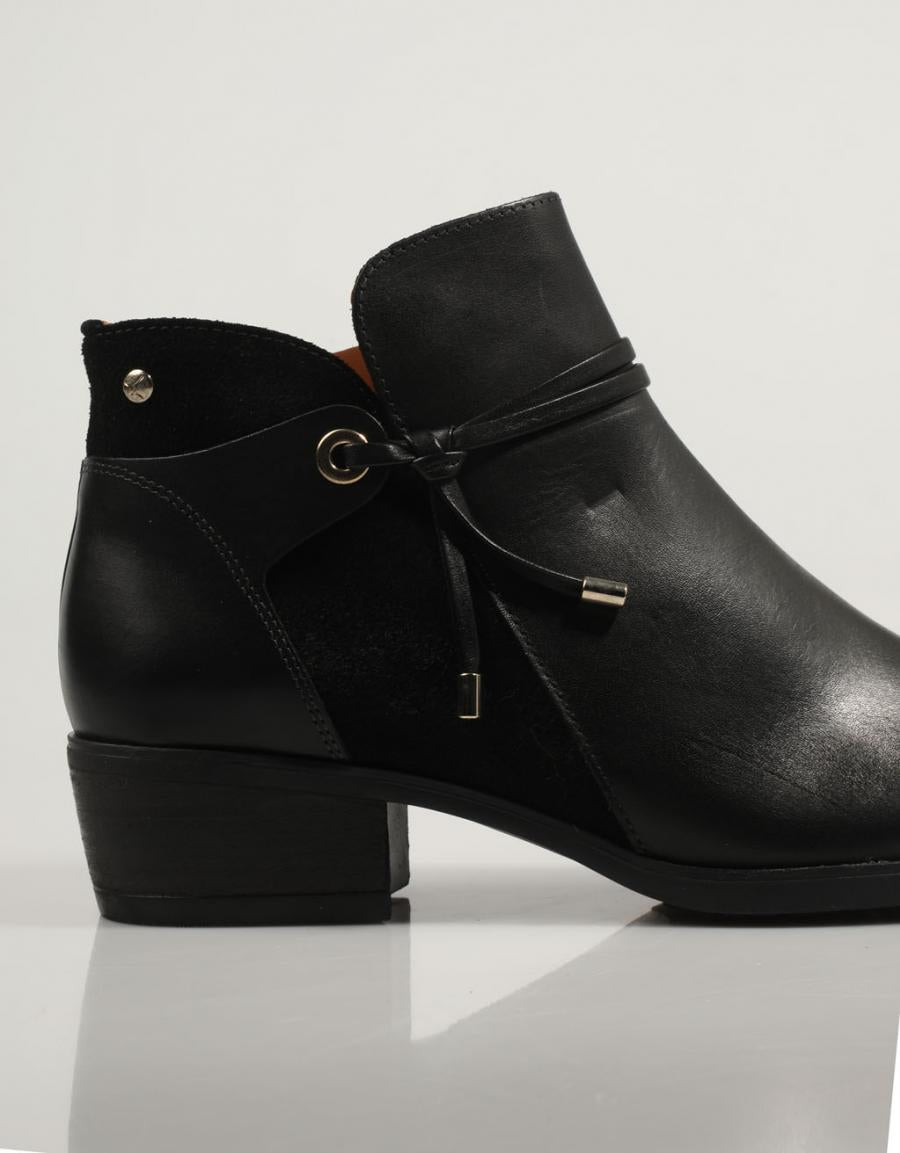 BOTINES PIKOLINOS DAROCA W1U 8505 en color Negro