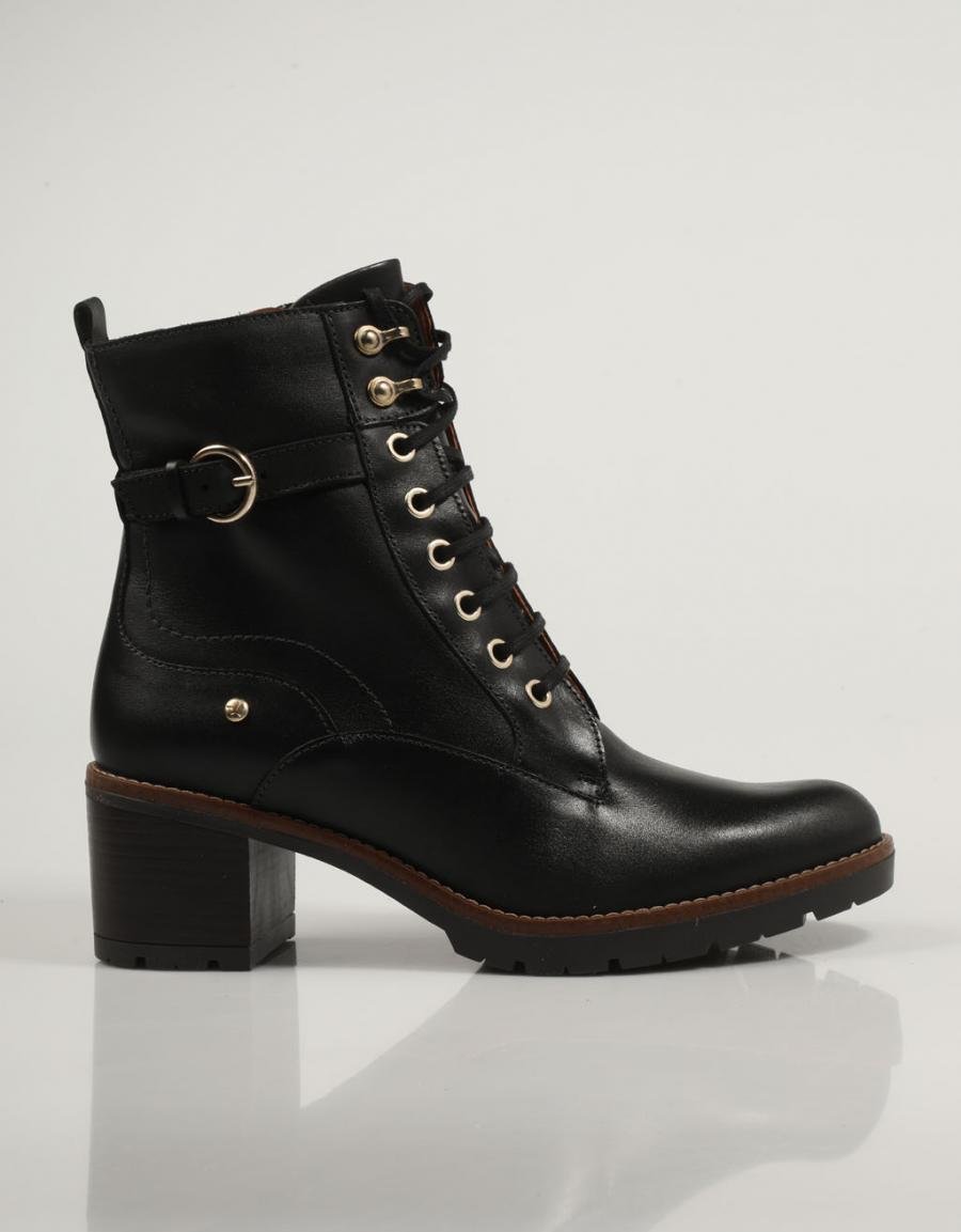 BOTINES PIKOLINOS LLANES W7H 8510 en color Negro