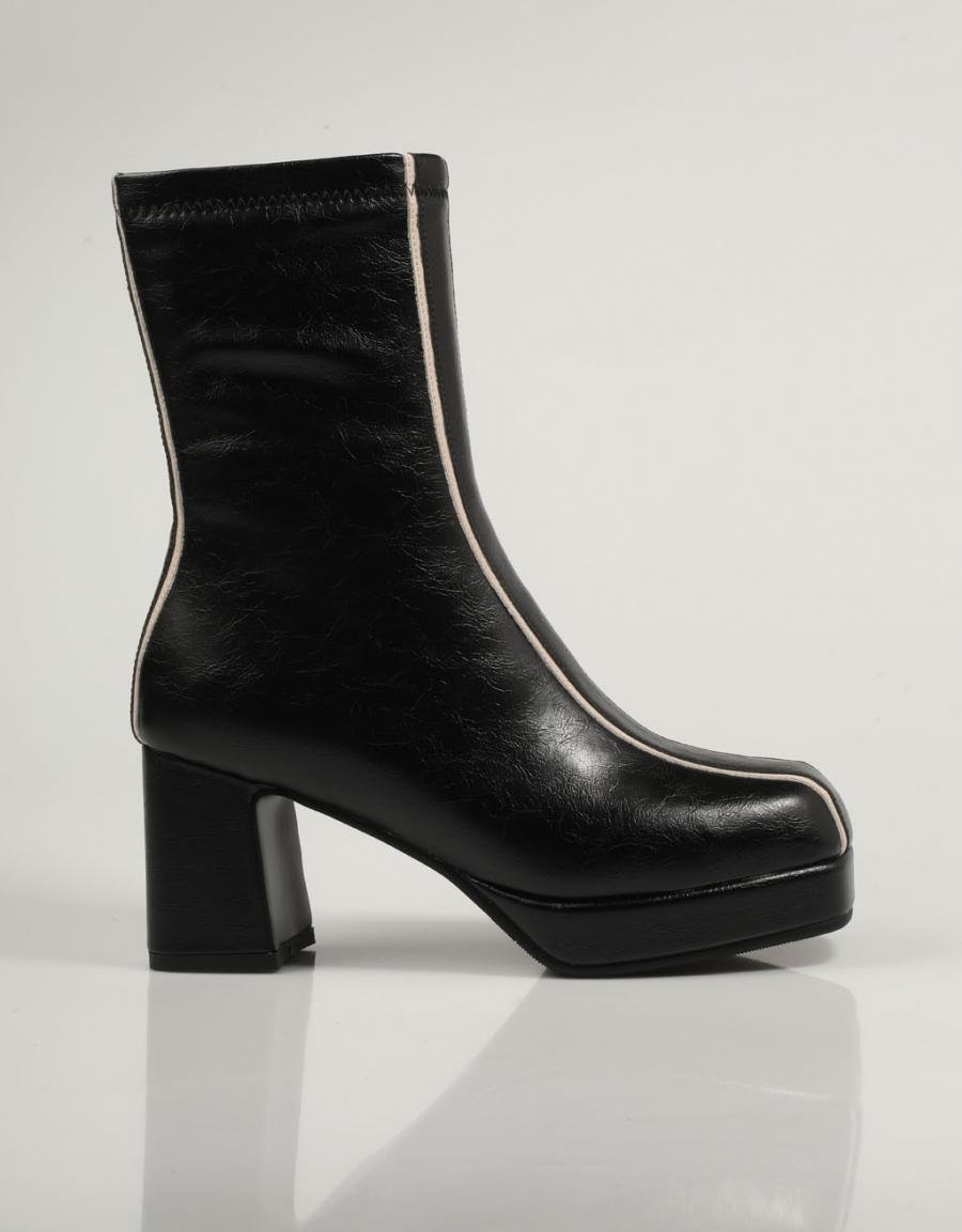 BOTINES NOA HARMON SIA 9106 en color Negro