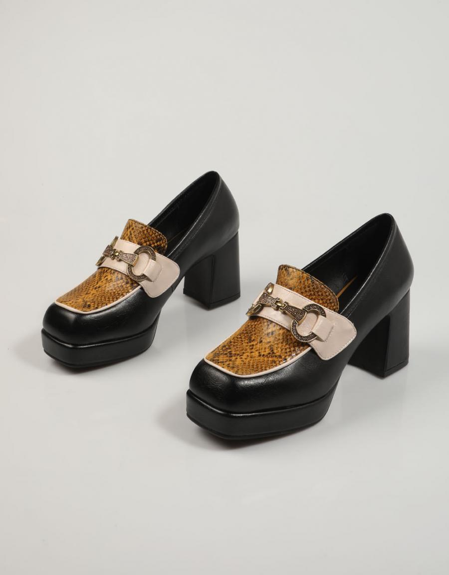 ZAPATOS VESTIR NOA HARMON GIGI 9538 en color Negro