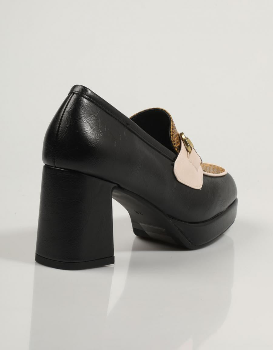 ZAPATOS VESTIR NOA HARMON GIGI 9538 en color Negro
