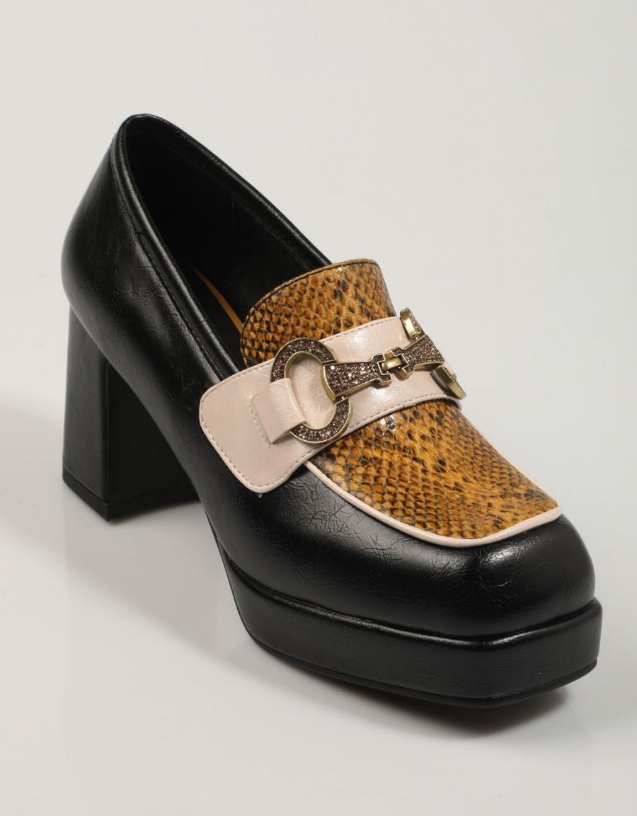 ZAPATOS VESTIR NOA HARMON GIGI 9538 en color Negro