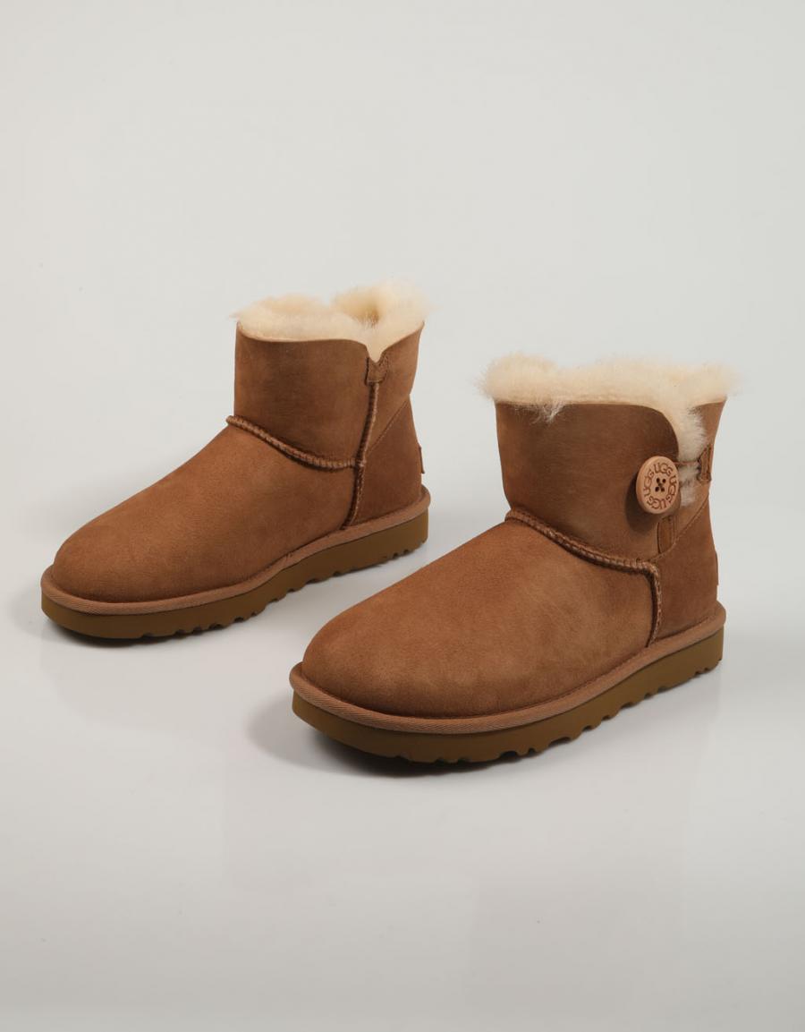BOTINES UGG MINI en color Cuero