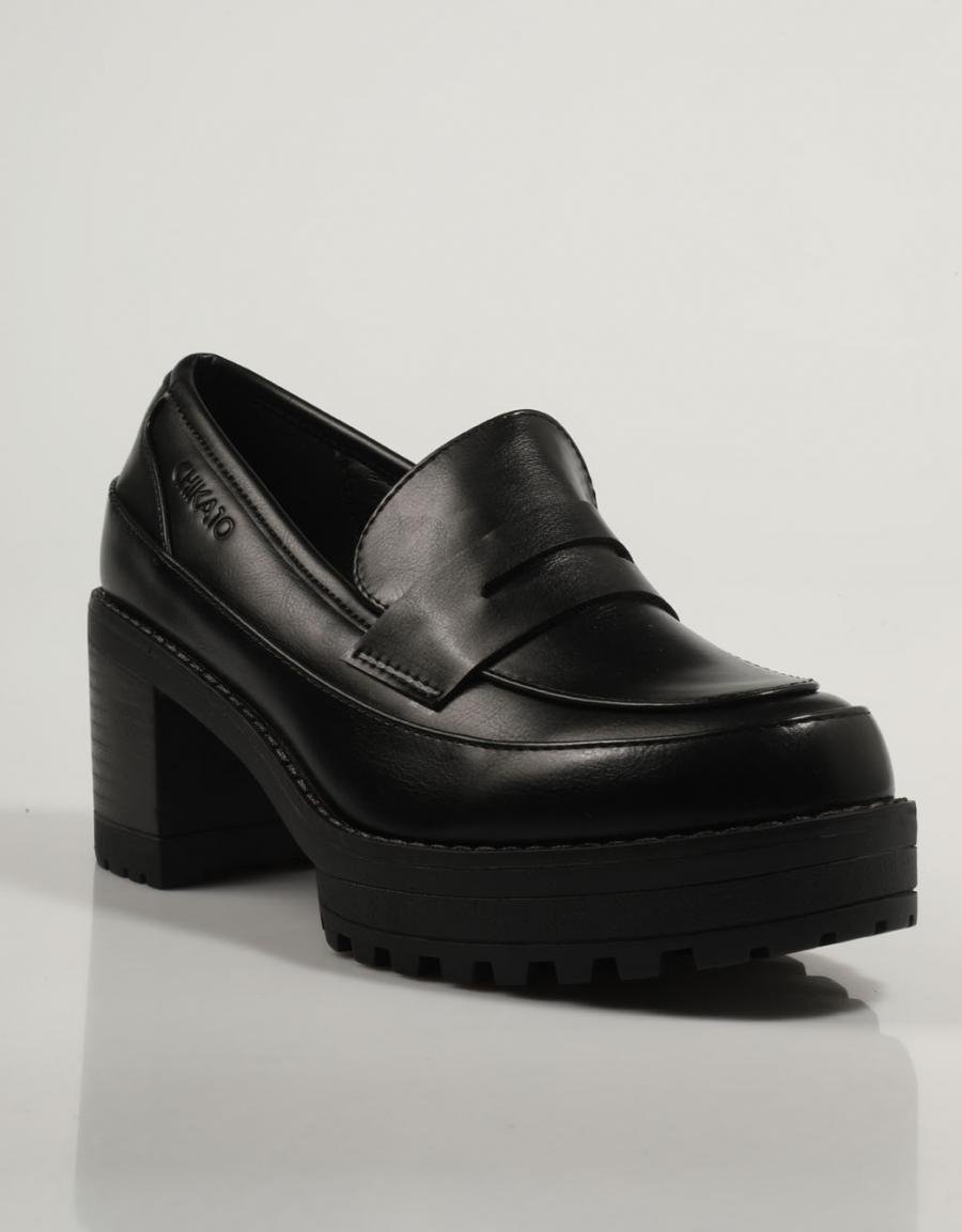 ZAPATOS SPORT CHIKA10 PILAR 20 en color Negro