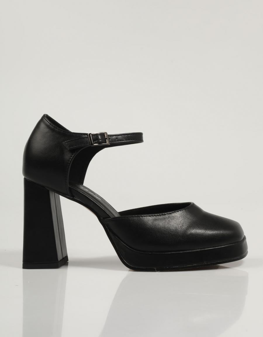 ZAPATOS VESTIR ISTERIA 23172 en color Negro