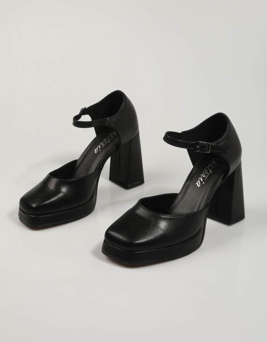 ZAPATOS VESTIR ISTERIA 23172 en color Negro