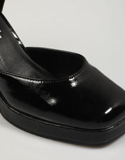 ZAPATOS VESTIR ISTERIA 23172 en color Negro