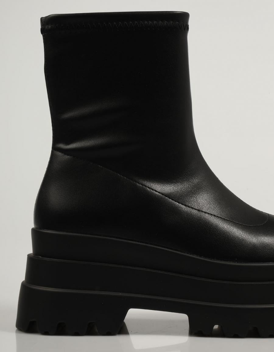 BOTINES BB UP 1019 en color Negro