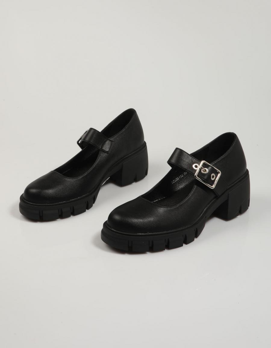 ZAPATOS SPORT DNG DZS25110 en color Negro