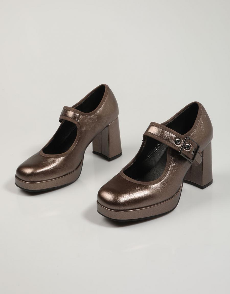 ZAPATOS VESTIR DNG DZS25138 en color Bronce