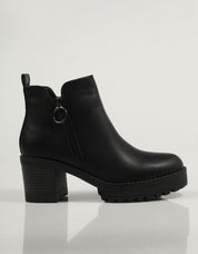 BOTINES CHIKA10 PILAR 16 en color Negro