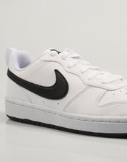ZAPATILLAS NIKE COURT en color Blanco