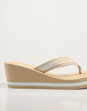 CHANCLAS TOMMY HILFIGER HILFIGER en color Beige