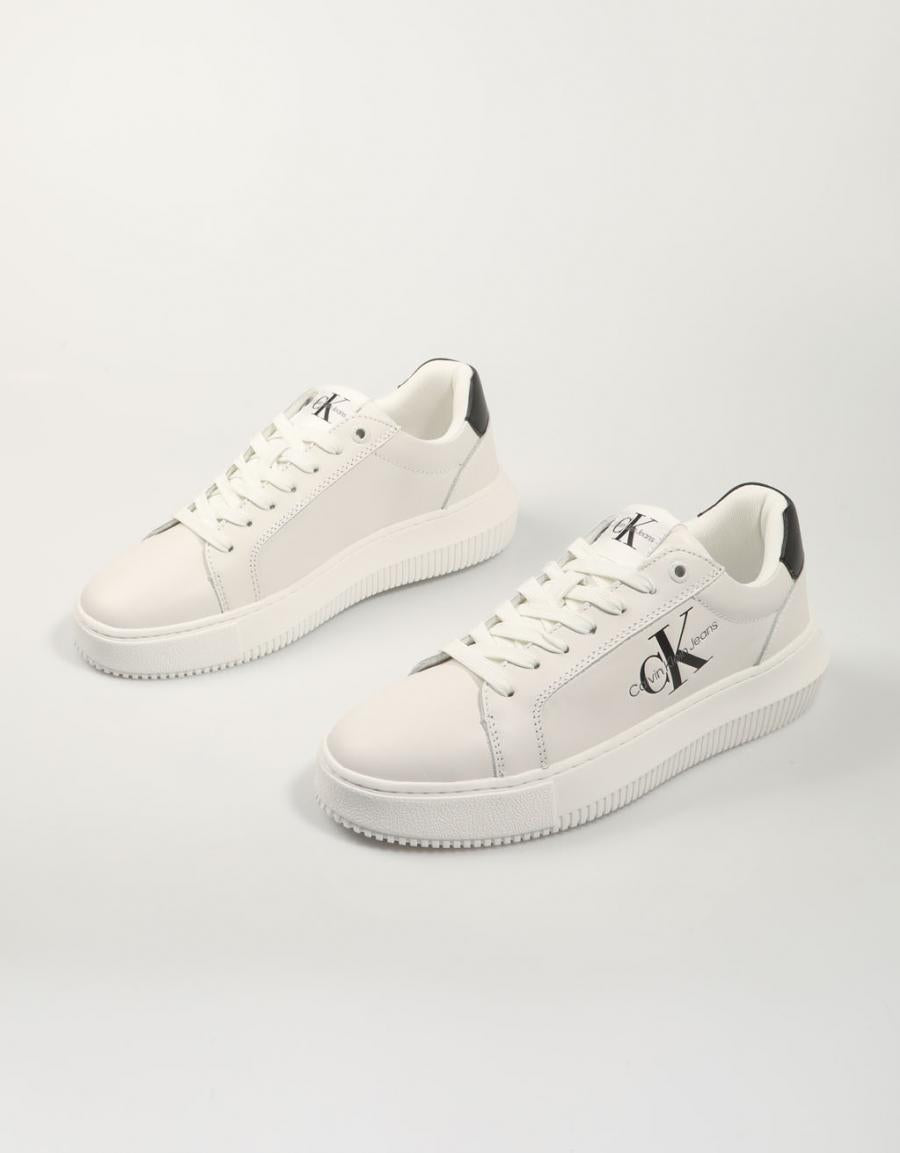 ZAPATILLAS CALVIN KLEIN CHUNKY en color Blanco