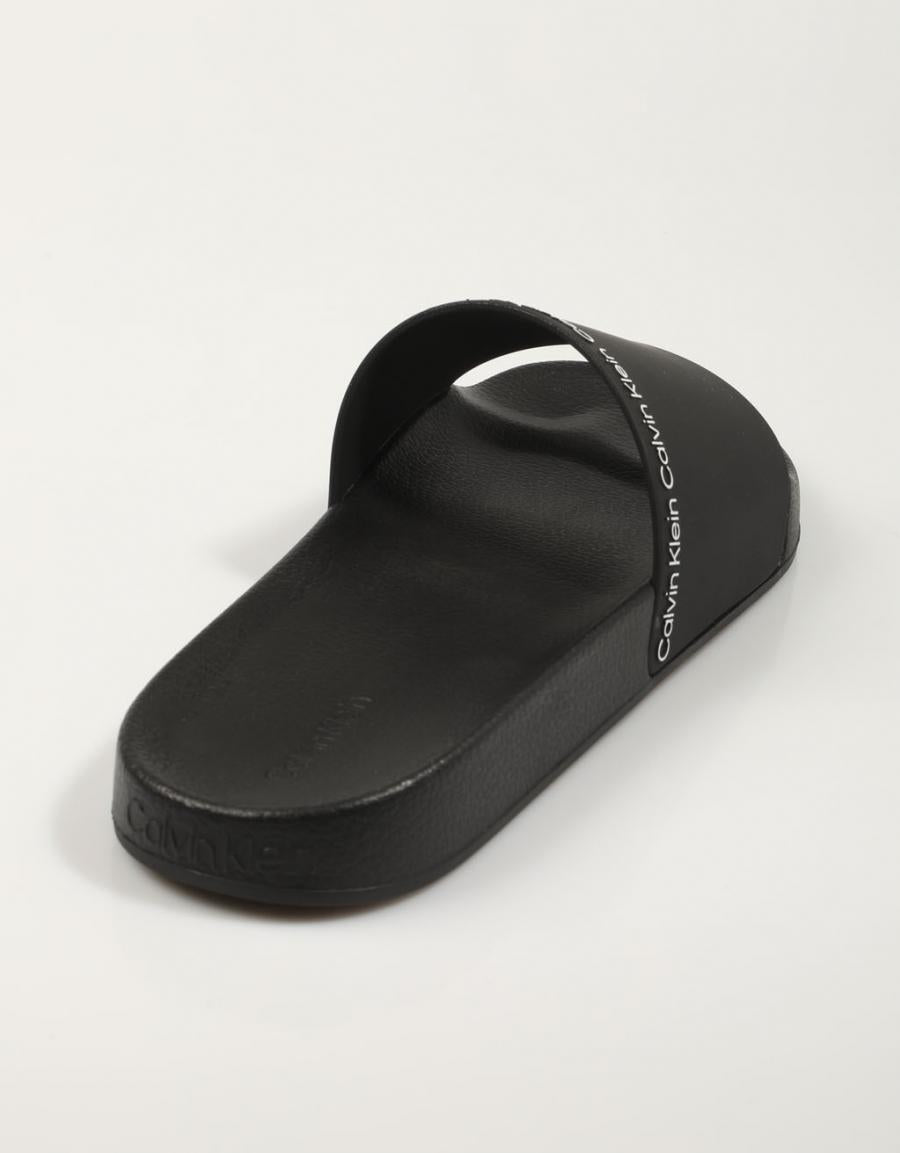 CHANCLAS CALVIN KLEIN POOL en color Negro