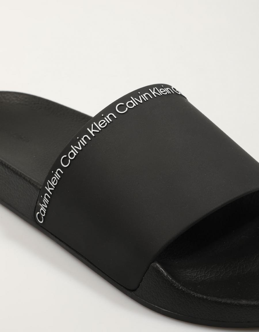 CHANCLAS CALVIN KLEIN POOL en color Negro