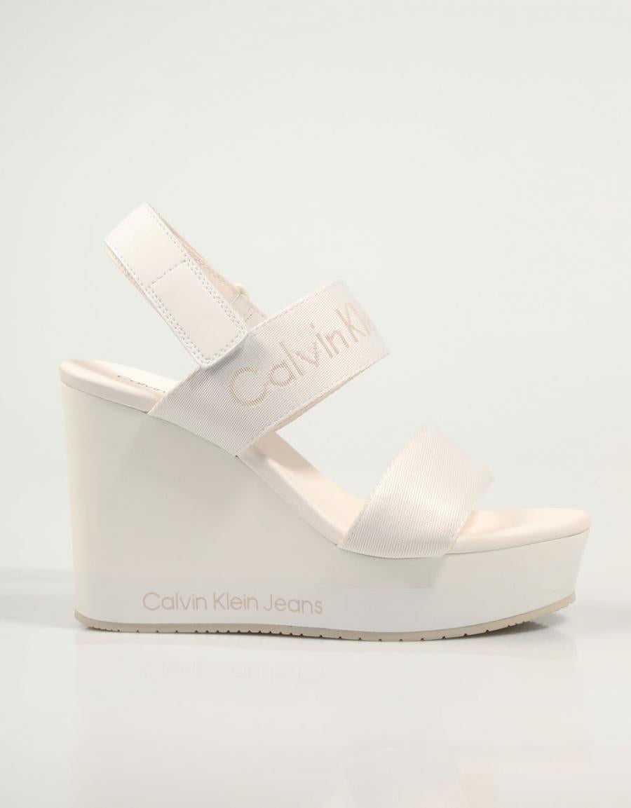 SANDALIAS CALVIN KLEIN WEDGE en color Blanco